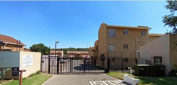 Townhouse For Sale in Naturena, Johannesburg